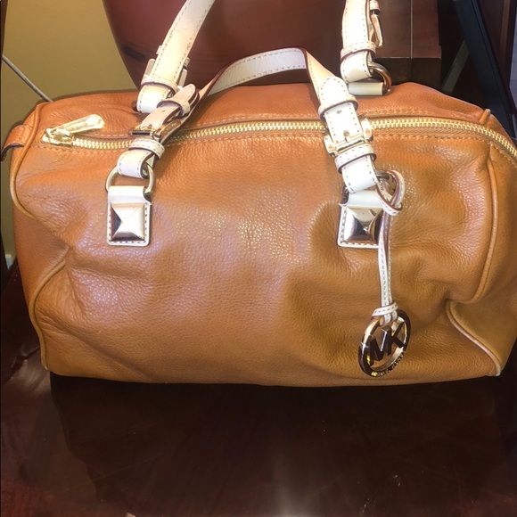 Michael Kors Purse - Picture 1 of 6